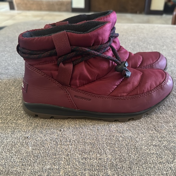 Sorel Whitney Short Snow Boot Maroon Women’s Size 6.5 - Picture 5 of 5